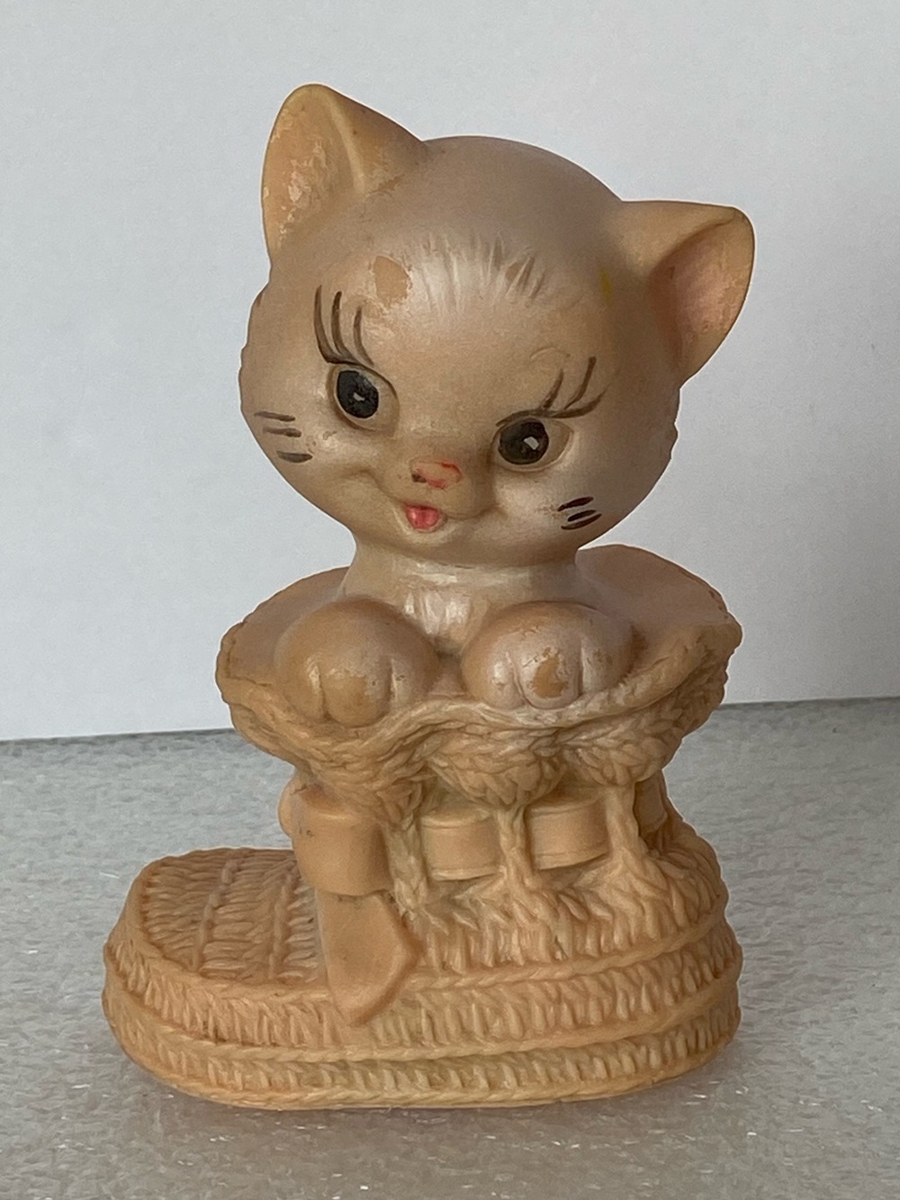 Vintage 1950s Tinkle Toy Rubber Squeak Kitten
Cat Design Pat. No. D-181265